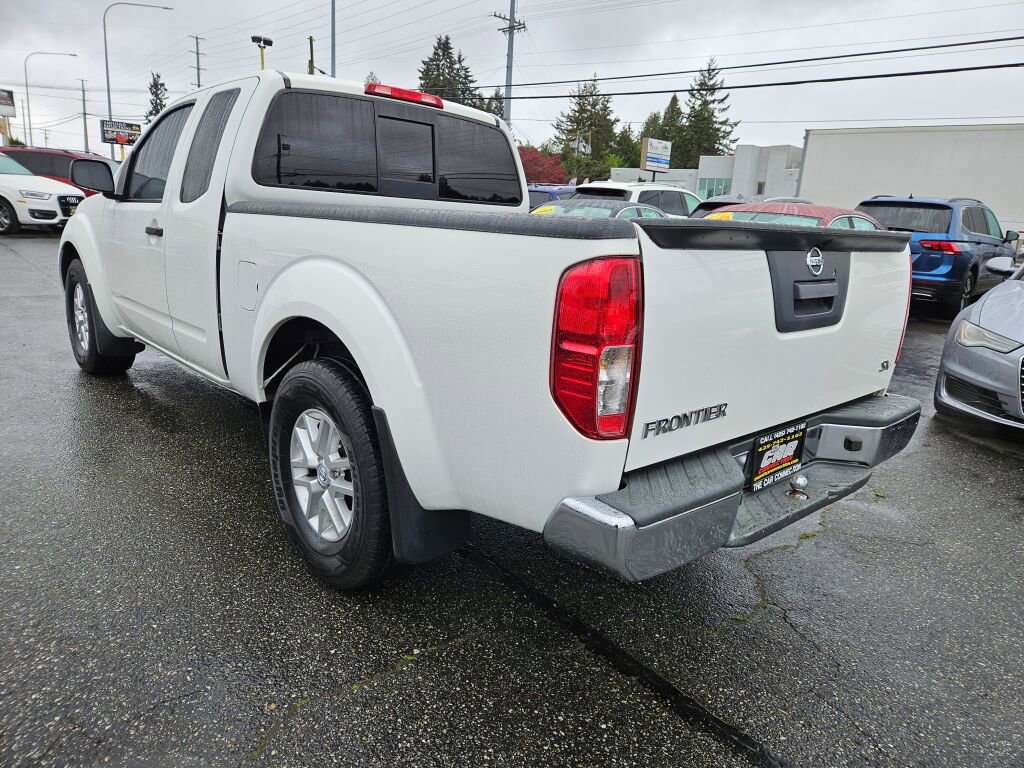 Used 2020 Nissan Frontier SV RWD image 6