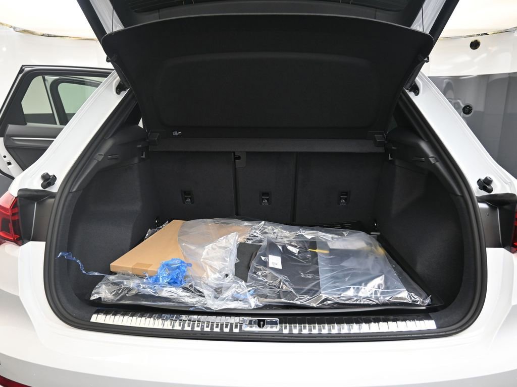 Used 2025 Audi Q3 2.0T Premium Plus w/ Premium Plus Package image 17