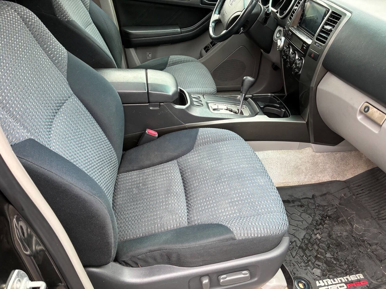 Used 2006 Toyota 4Runner Sport AWD/4WD image 7