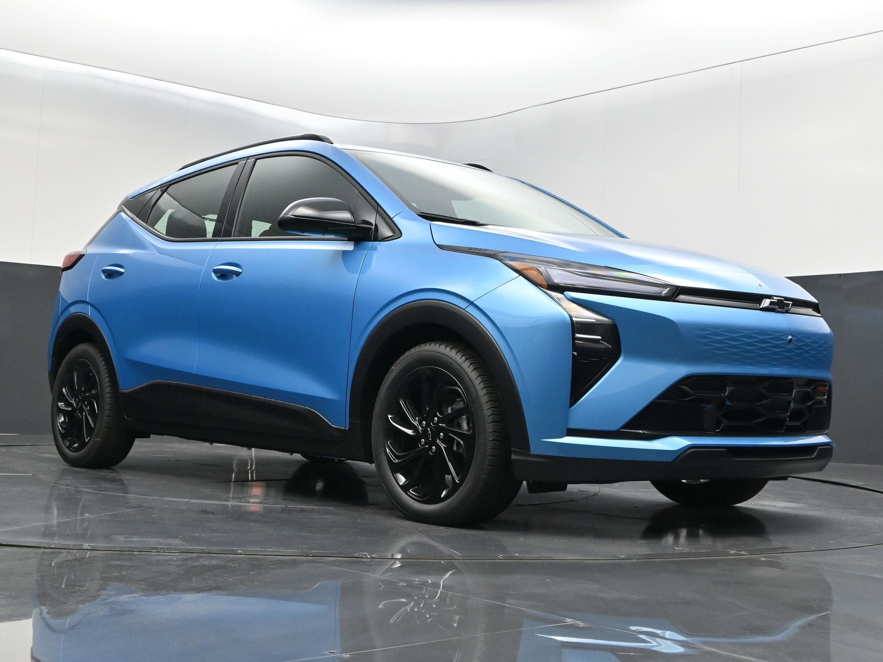 New 2027 Chevrolet Bolt RS w/ Technology Package FWD image 37