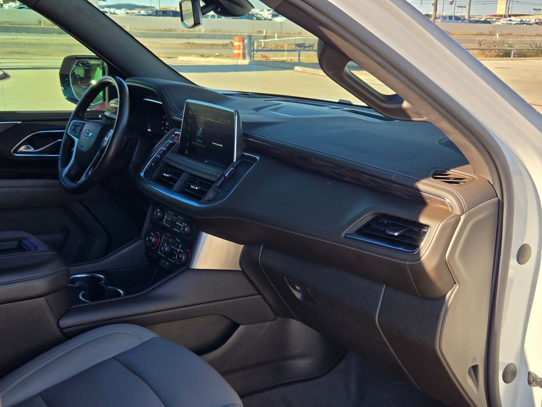 Used 2022 Chevrolet Tahoe Z71 w/ Z71 Off-Road Package image 30