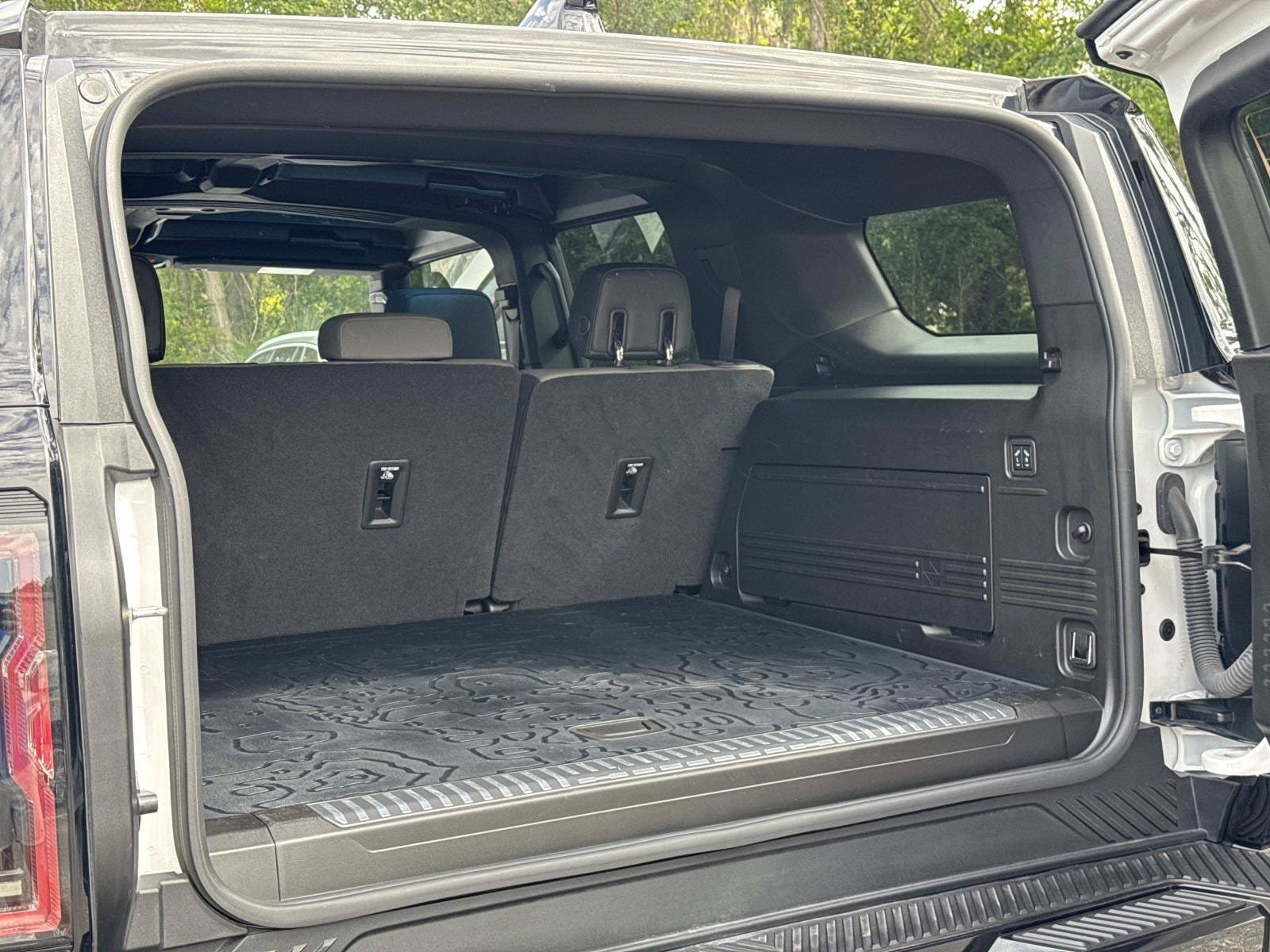 Used 2025 GMC Hummer EV 2X AWD/4WD image 29