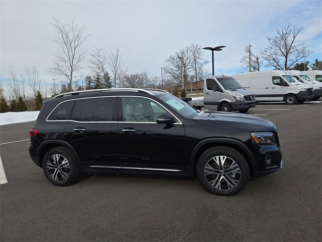 New 2026 Mercedes-Benz GLB 250 4MATIC image 2