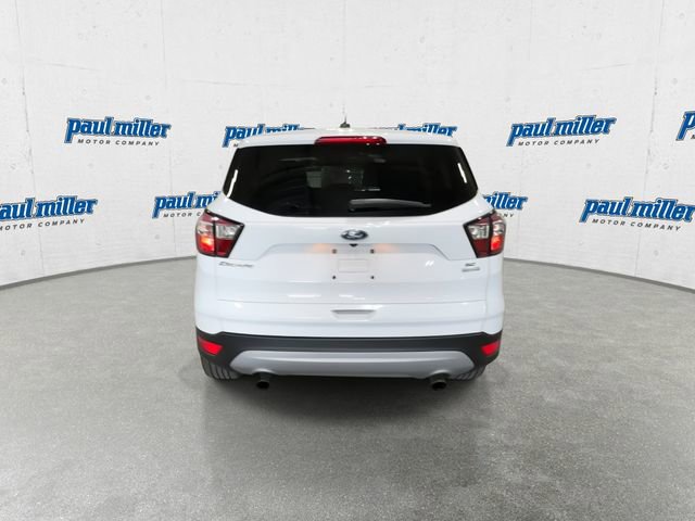 Used 2017 Ford Escape SE FWD image 9