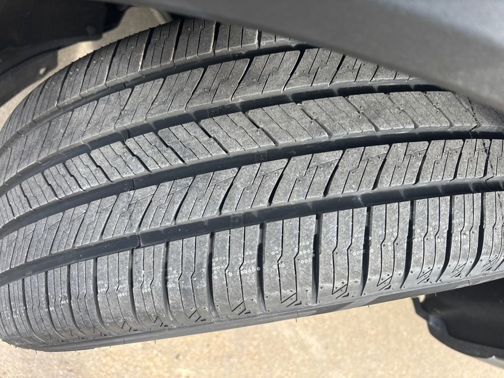 Used 2022 Ford Explorer ST w/ ST Street Pack image 42