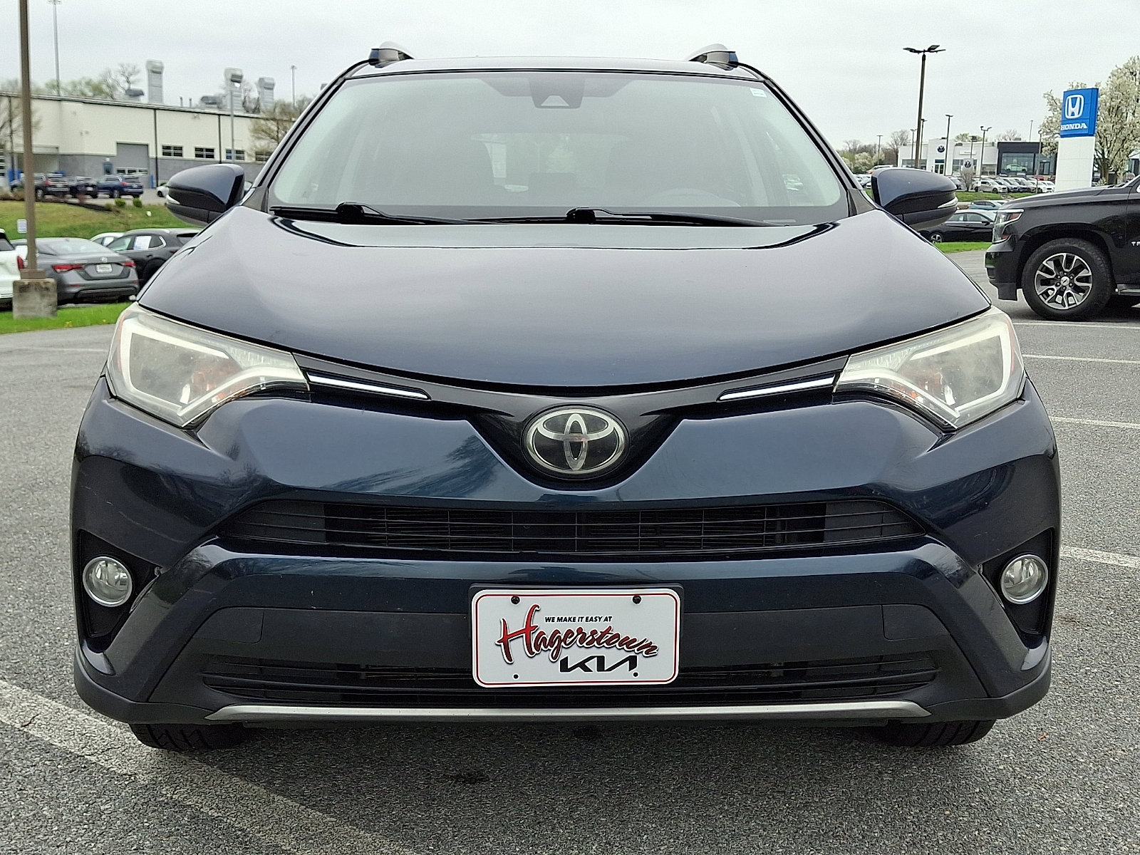 Used 2017 Toyota RAV4 XLE image 2