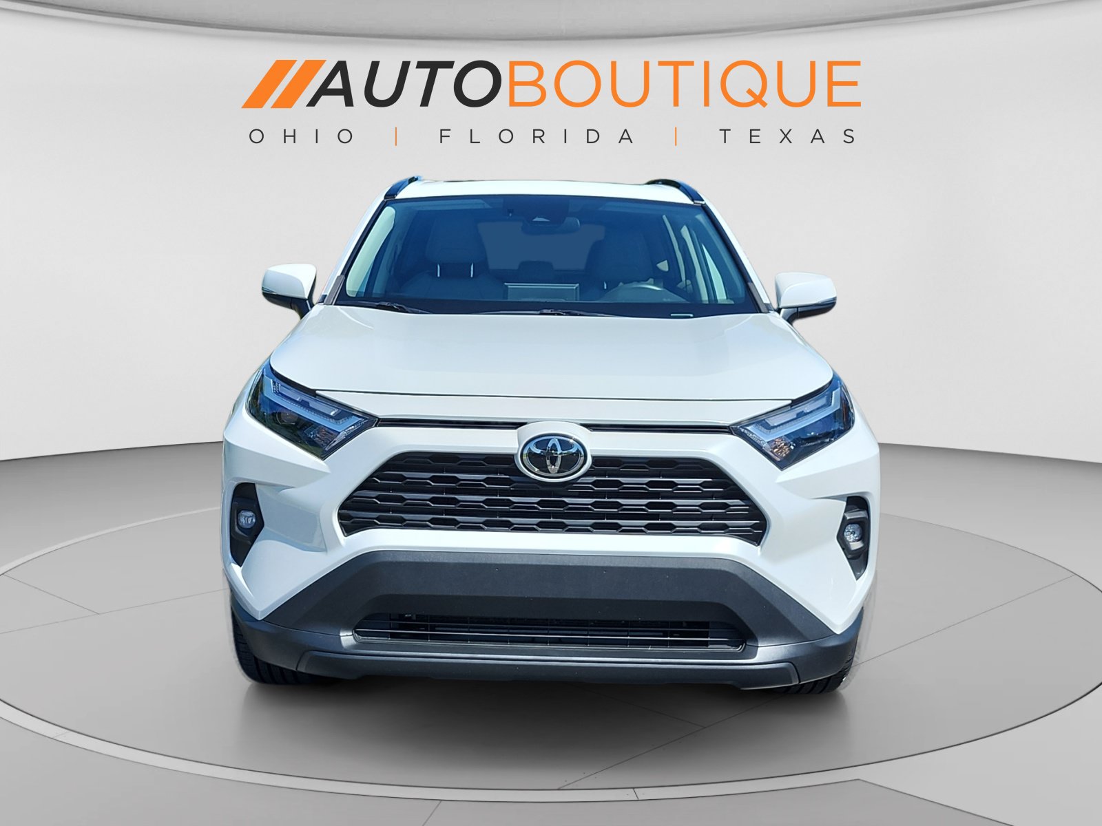 Used 2023 Toyota RAV4 XLE Premium FWD image 8