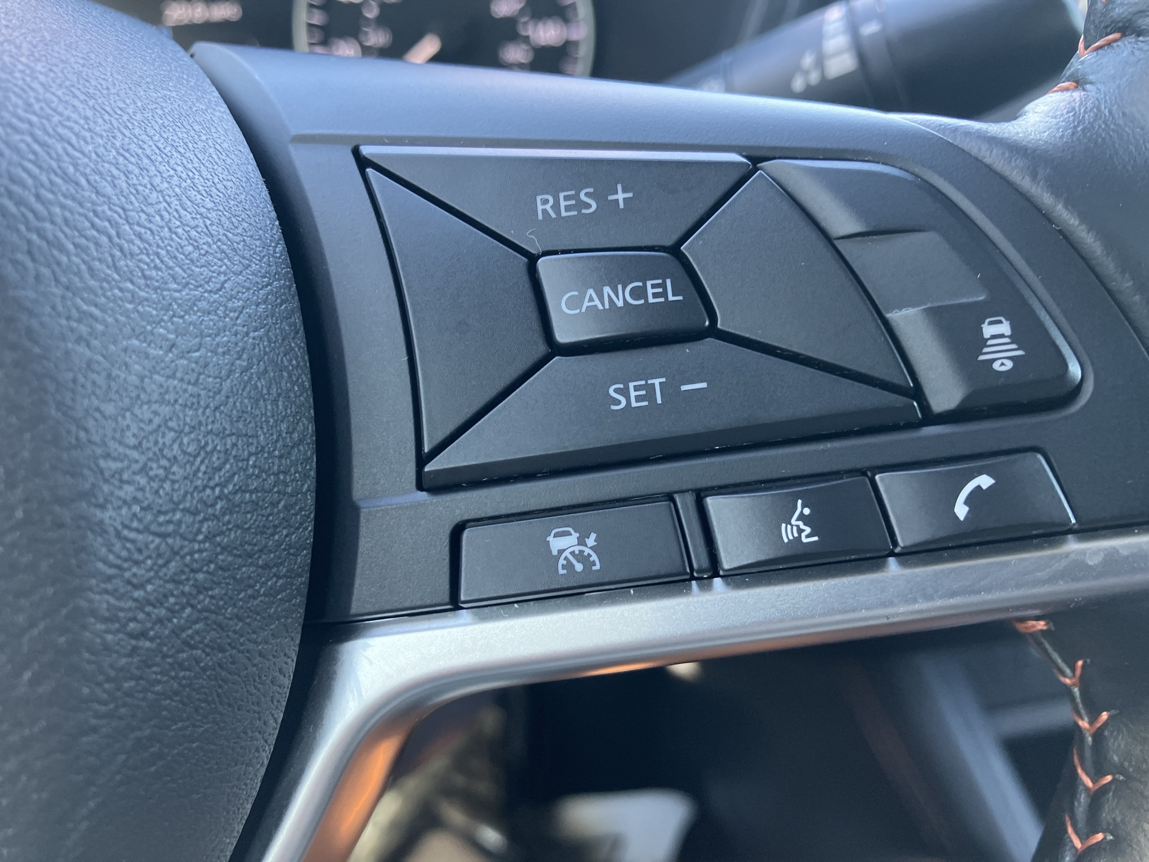 Used 2022 Nissan Sentra SR w/ SR Premium Package FWD image 22