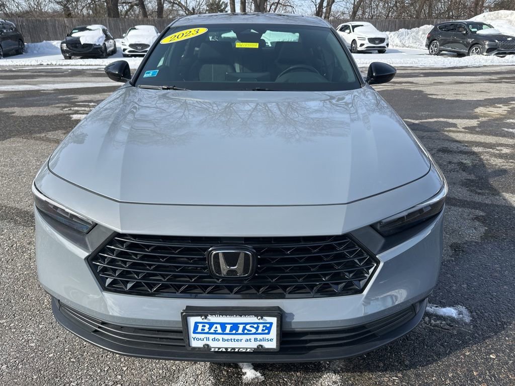 Used 2023 Honda Accord Sport image 9
