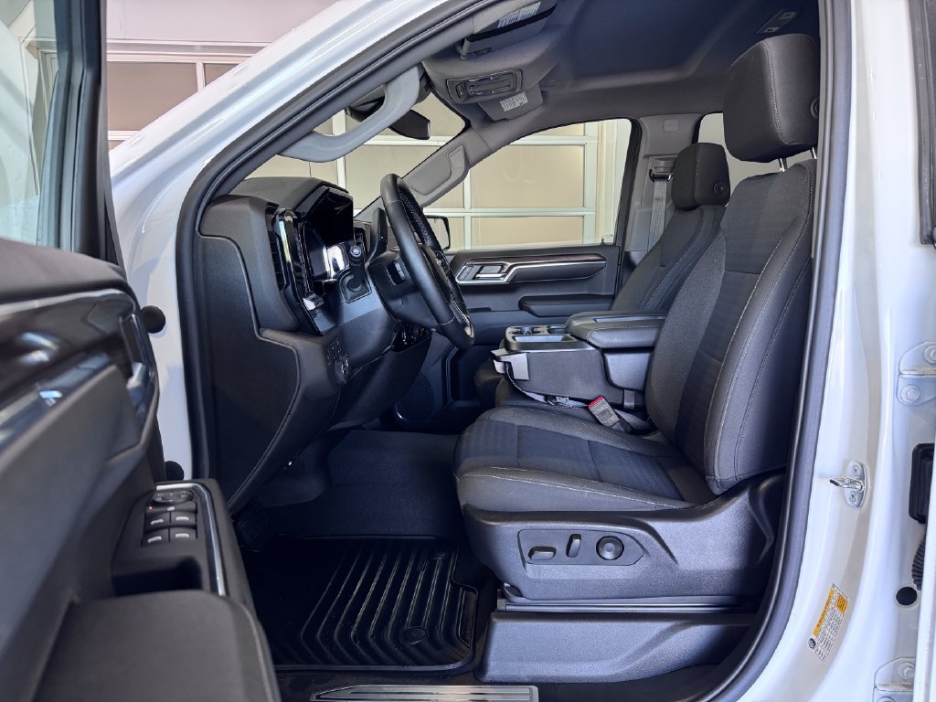Certified 2023 Chevrolet Silverado 1500 LT AWD/4WD image 11