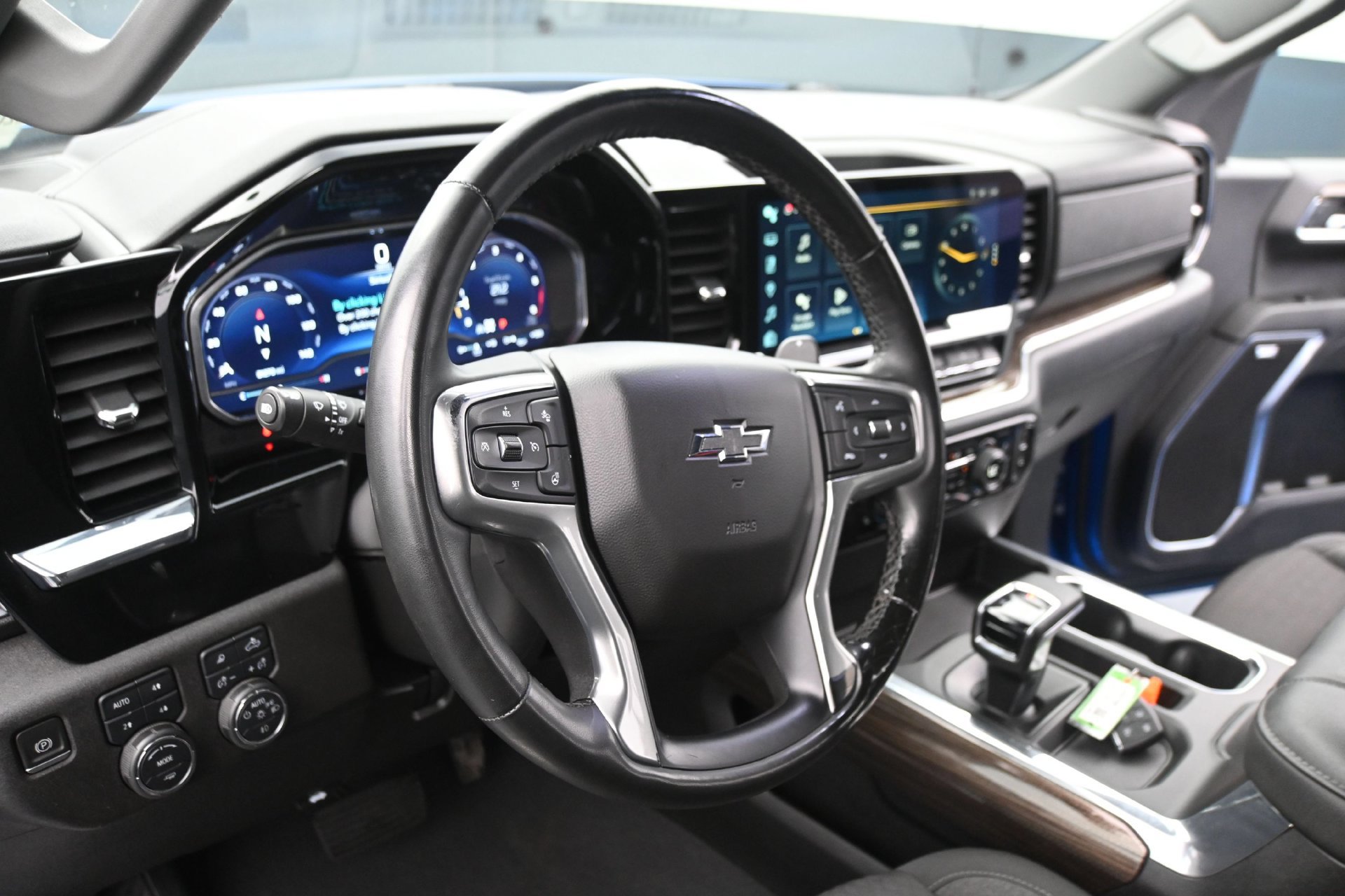 Used 2023 Chevrolet Silverado 1500 RST AWD/4WD image 21