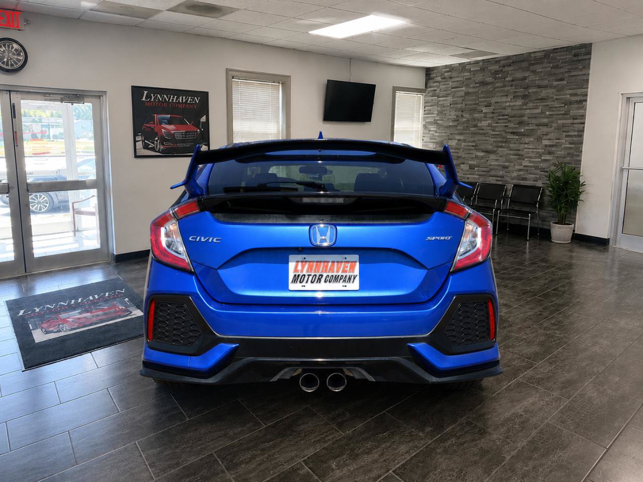 Used 2017 Honda Civic Sport image 8