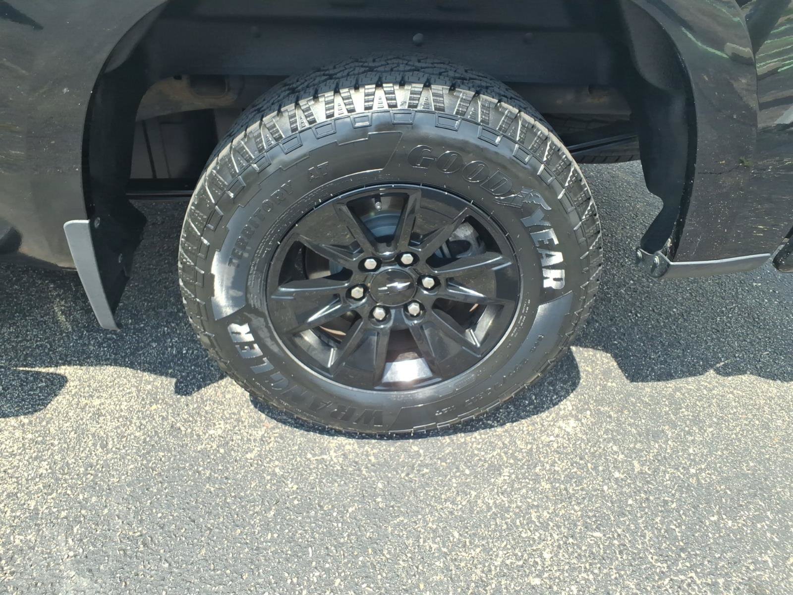 Certified 2019 Chevrolet Silverado 1500 LT w/ All-Star Edition AWD/4WD image 17