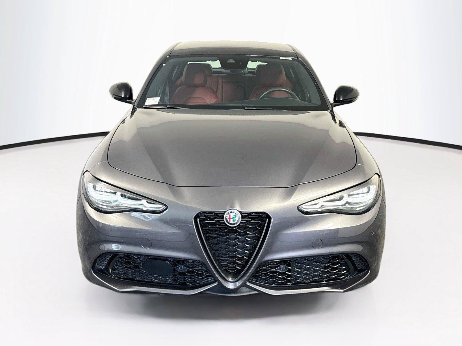 Used 2024 Alfa Romeo Giulia Veloce RWD image 8