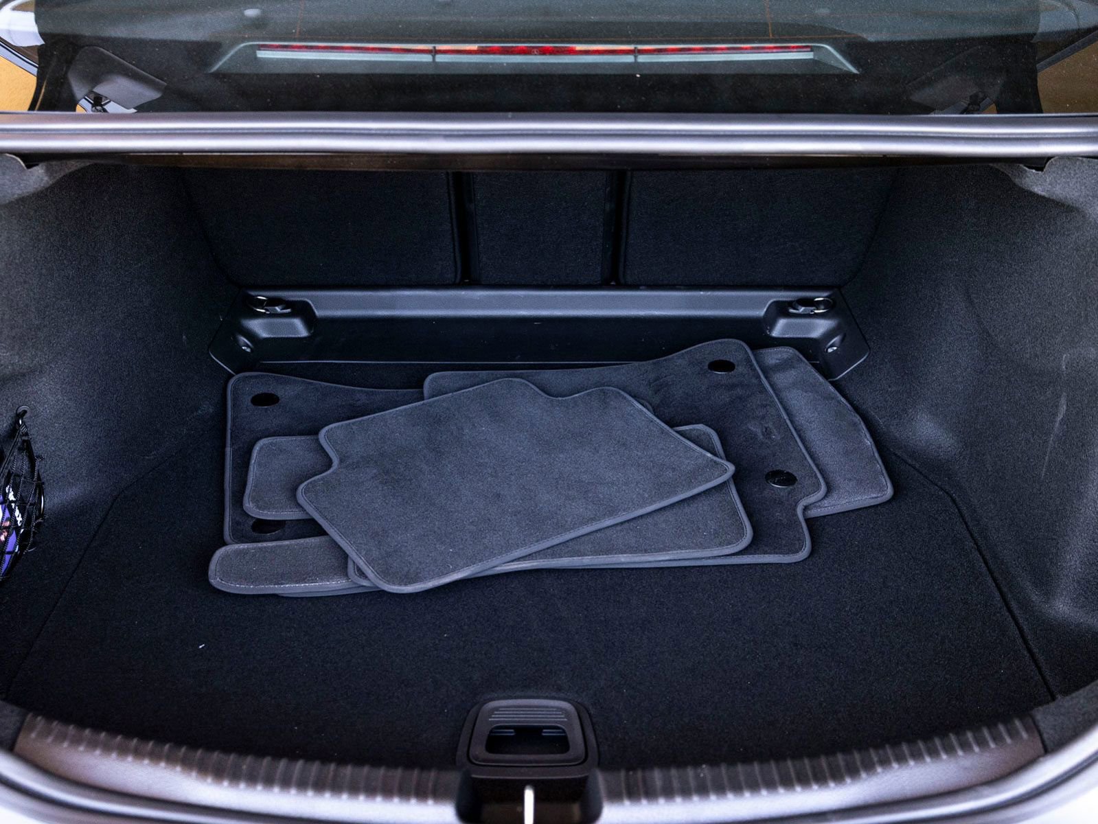 Used 2025 Mercedes-Benz C 300 Sedan image 28