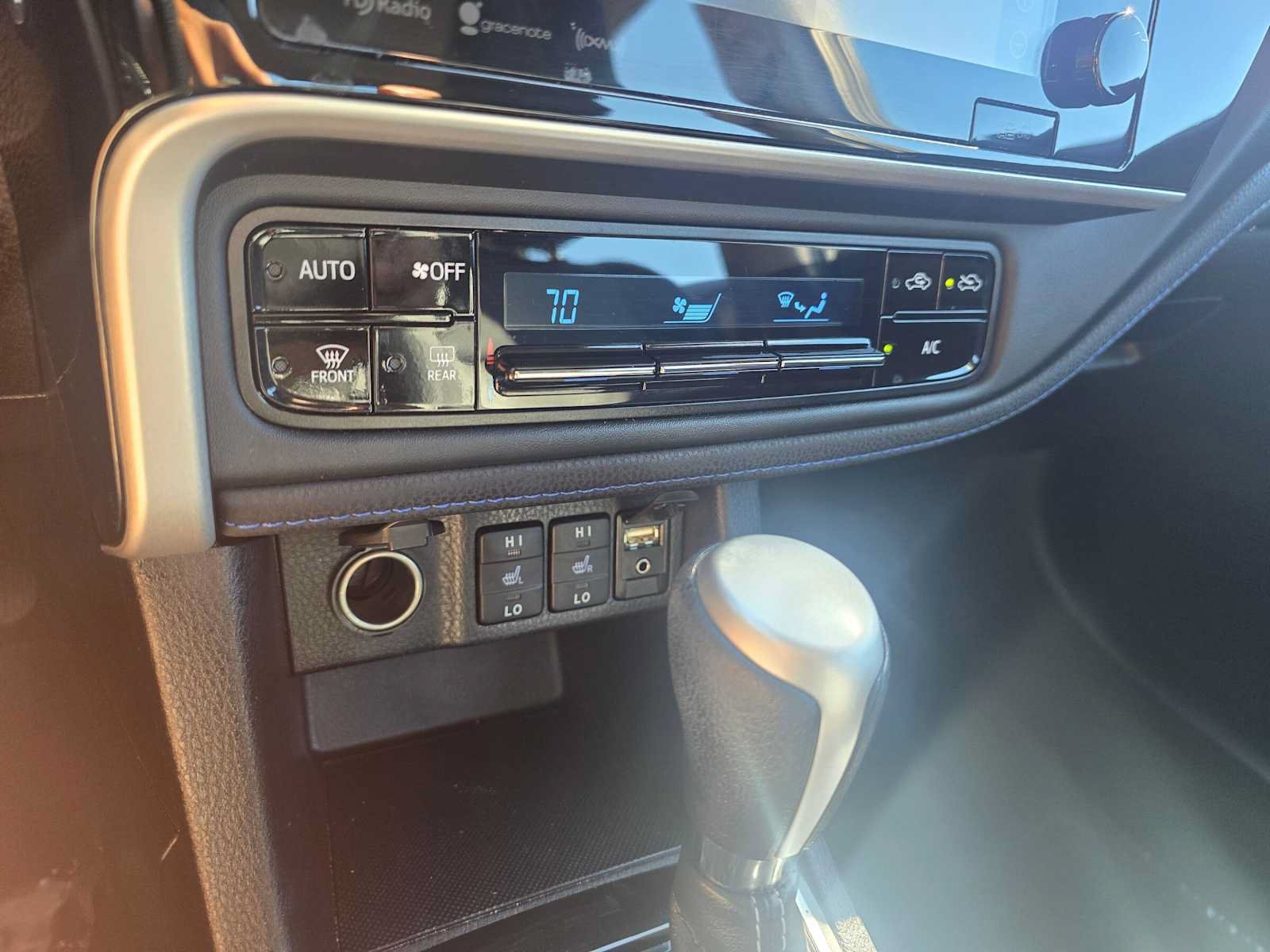 Used 2019 Toyota Corolla XSE FWD image 29