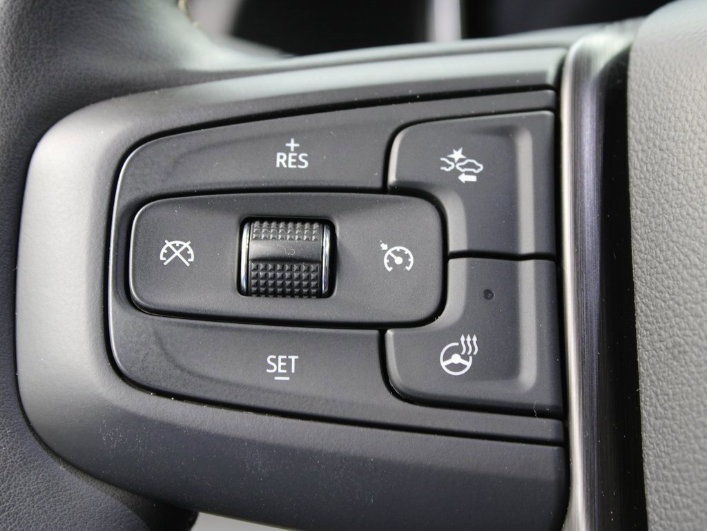 Used 2024 GMC Sierra 2500 AT4 image 60