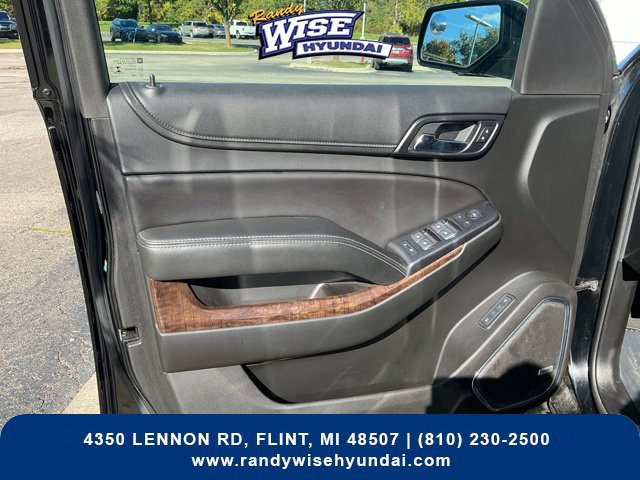 Used 2018 Chevrolet Suburban LT AWD/4WD image 15