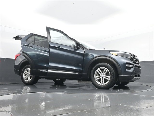 Used 2023 Ford Explorer XLT w/ Equipment Group 202A image 33