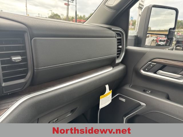 New 2026 GMC Sierra 3500 SLT image 26