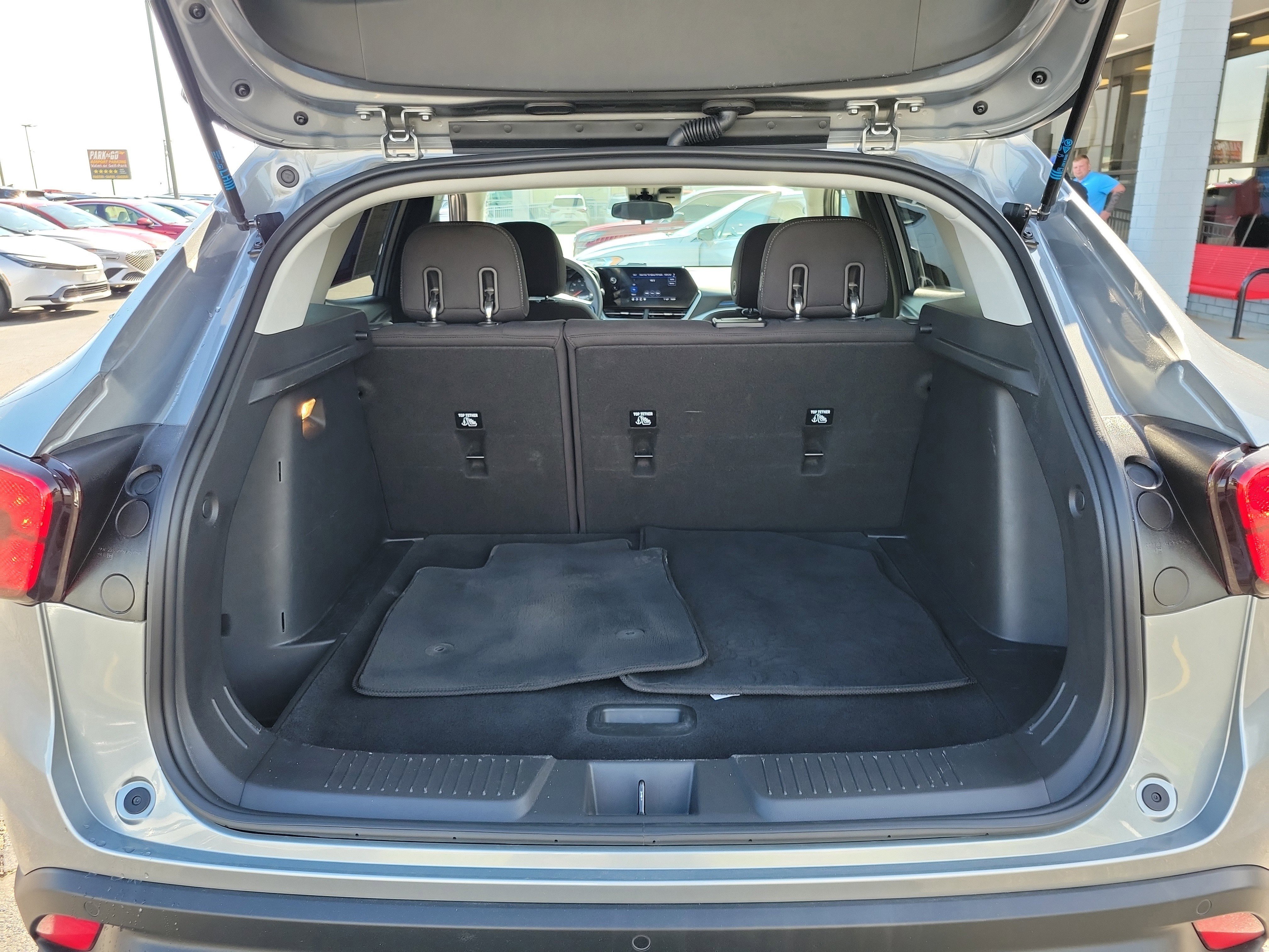 Used 2024 Chevrolet Trax LS w/ Driver Confidence Package FWD image 8