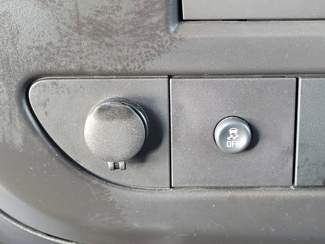 Used 2025 Chevrolet Express 3500 LT w/ LT Preferred Equipment Group image 14