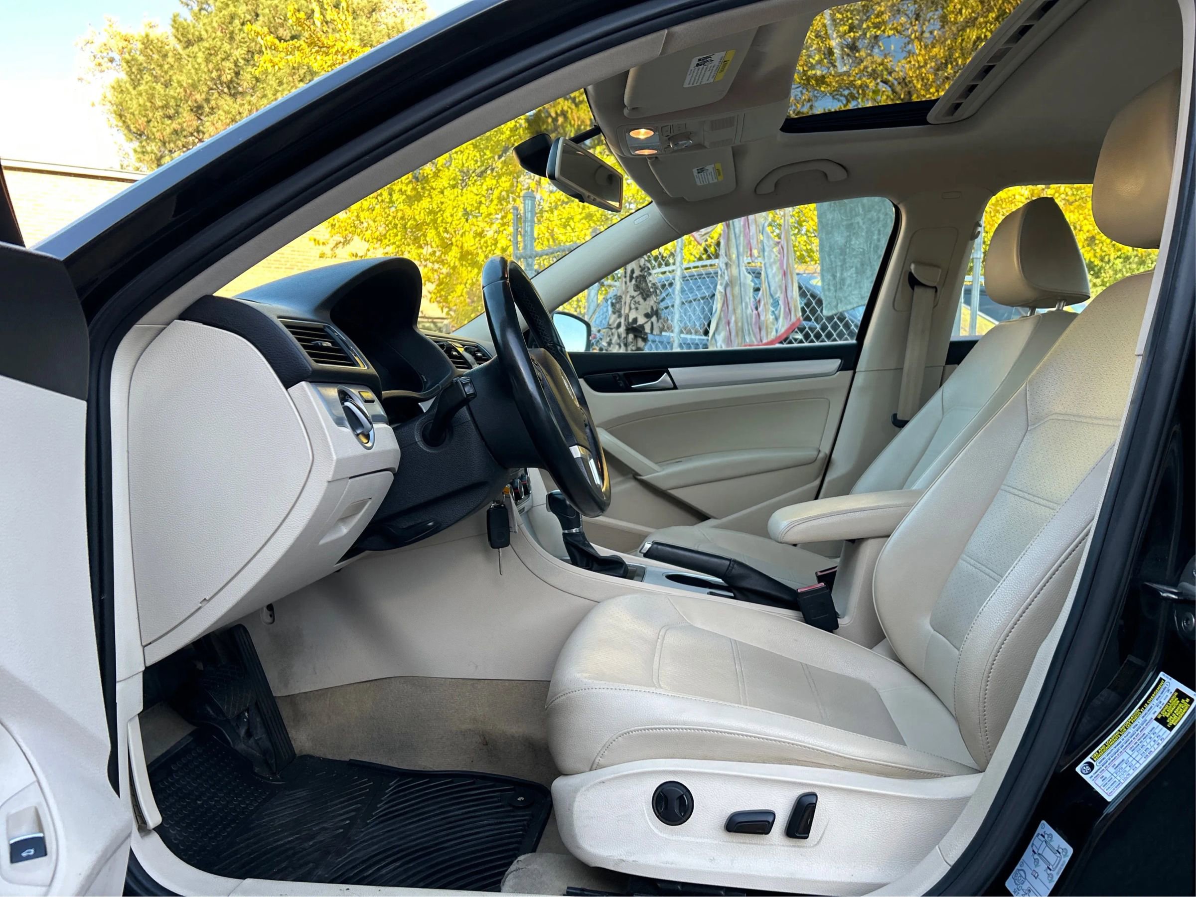 Used 2013 Volkswagen Passat 2.5 SE image 10