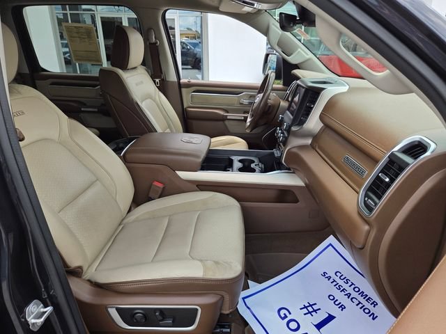Used 2022 RAM 1500 Laramie AWD/4WD image 14