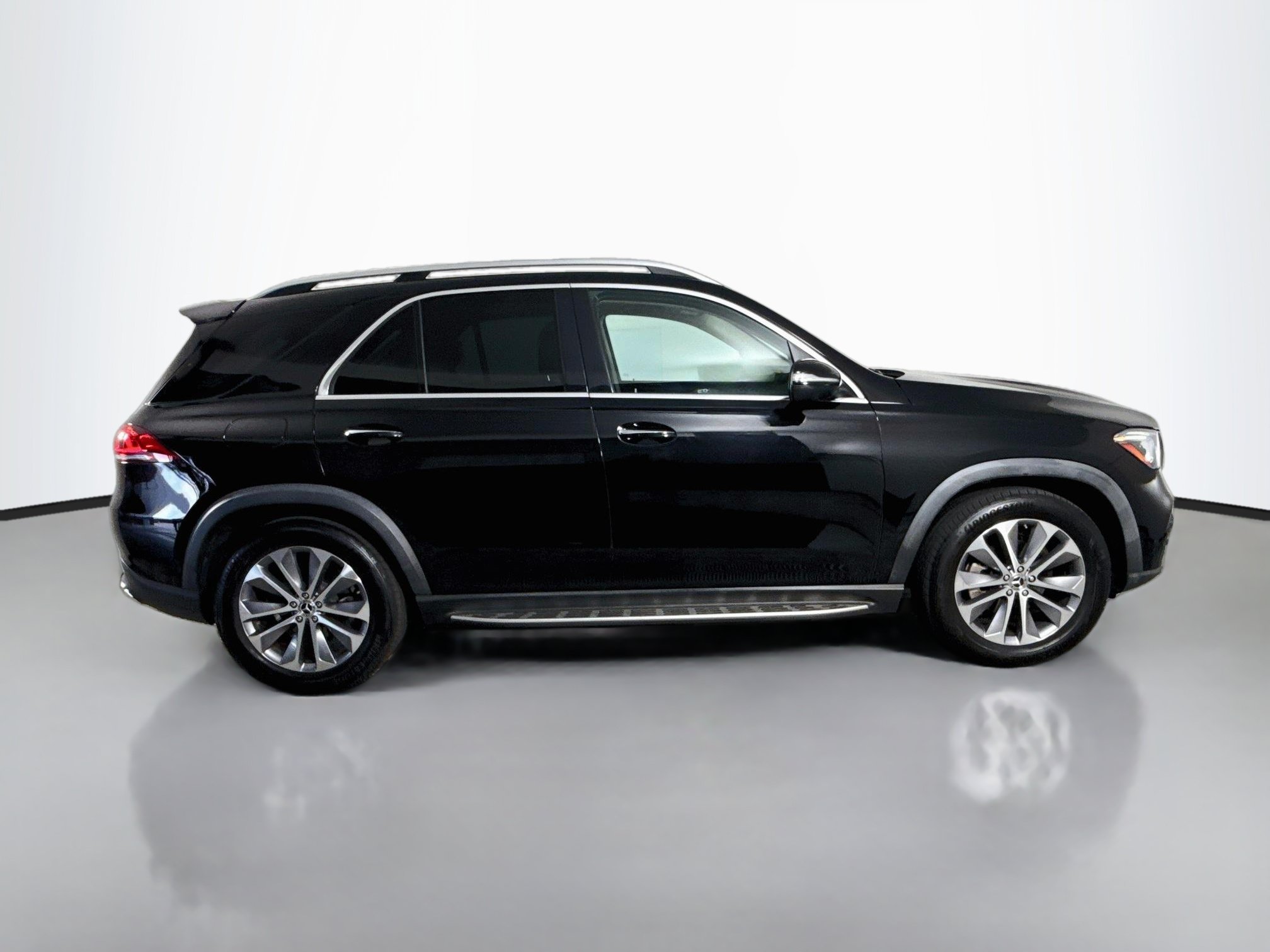 Used 2021 Mercedes-Benz GLE 350 4MATIC w/ 3rd Row Seat Package image 11