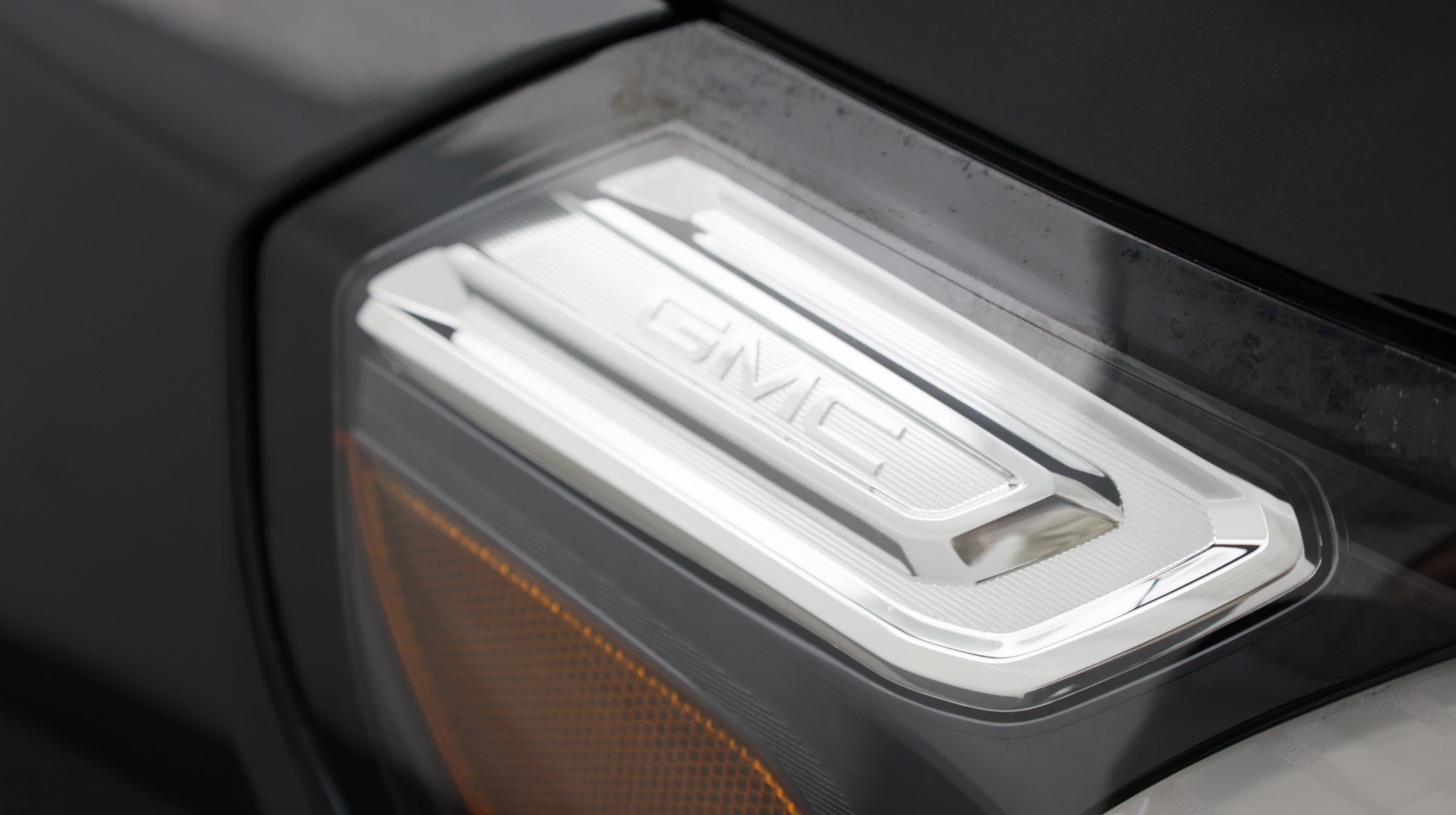 Used 2024 GMC Terrain SLE w/ Elevation Edition FWD image 11