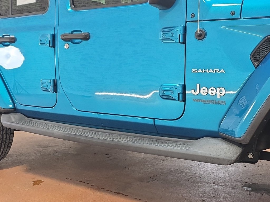 Used 2019 Jeep Wrangler Unlimited Sahara image 11