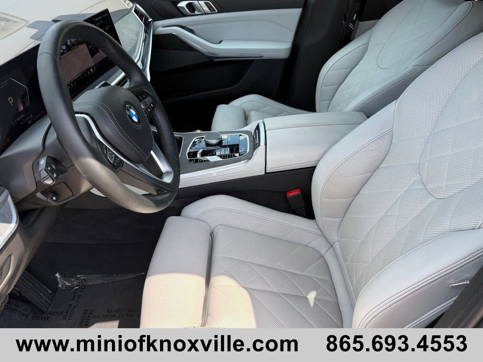 Used 2025 BMW X5 xDrive40i w/ Premium Package AWD/4WD image 12