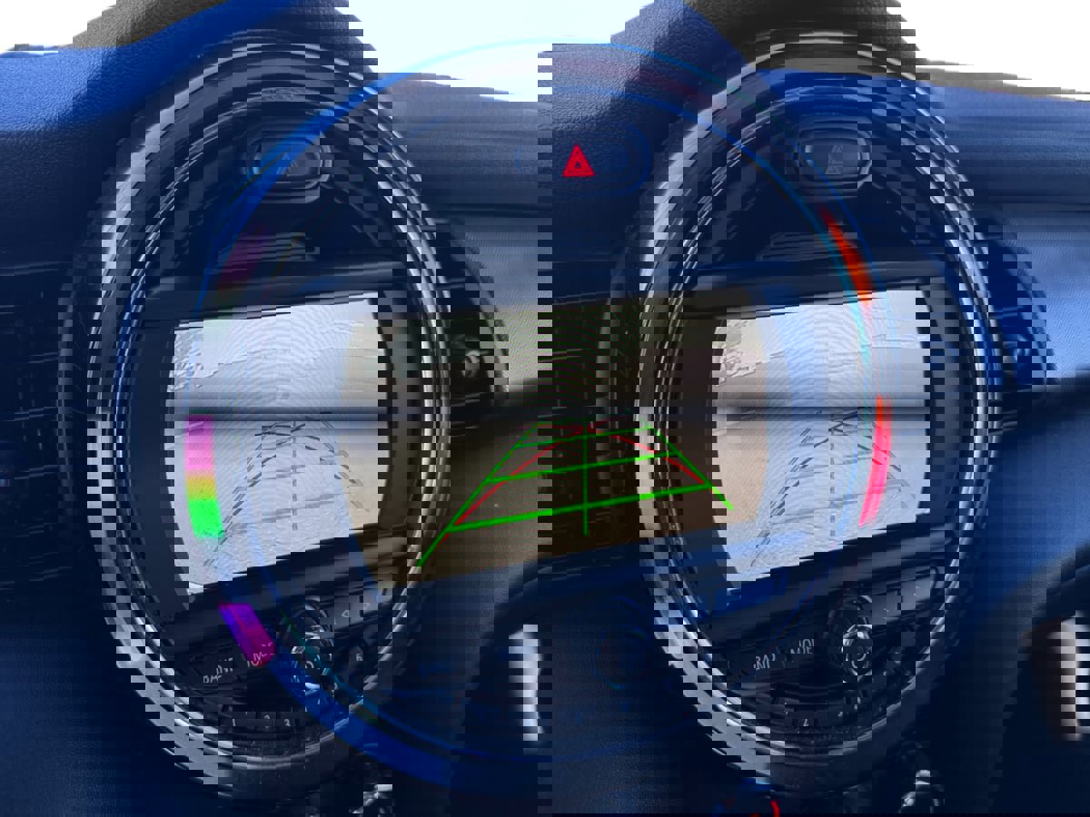 Used 2017 MINI Cooper 2-Door Hardtop image 13