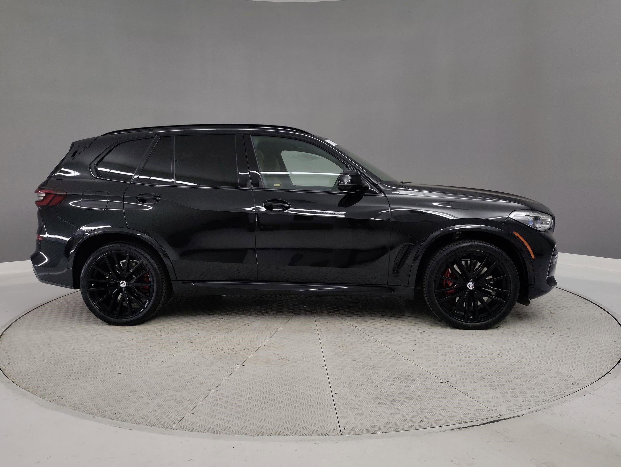 Certified 2023 BMW X5 M50i w/ Executive Package image 5