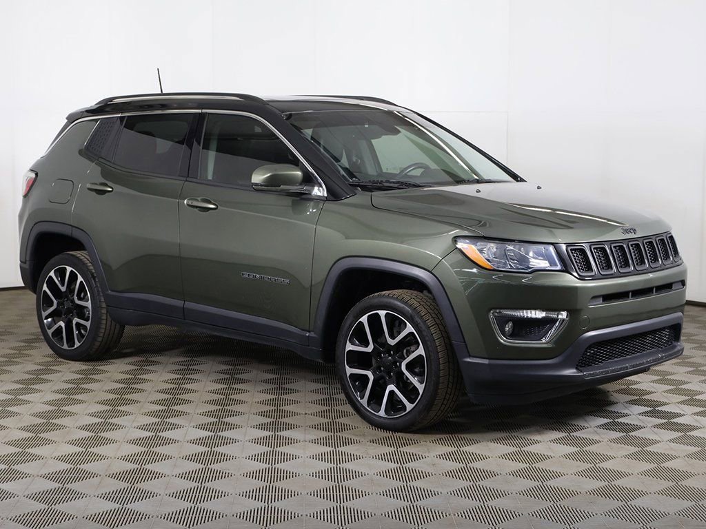 Used 2017 Jeep Compass Limited w/ Safe & Security Group AWD/4WD image 48