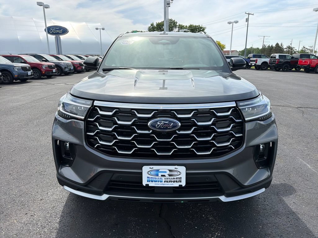 Used 2026 Ford Explorer Platinum w/ LUX Leather Package AWD/4WD image 8