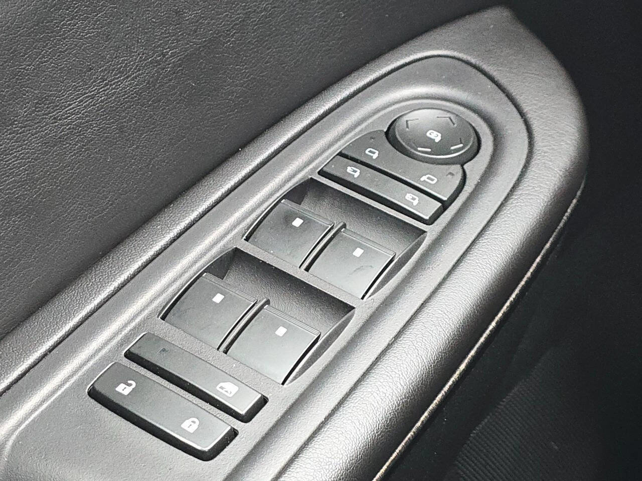 Used 2017 GMC Acadia Limited SLT image 23