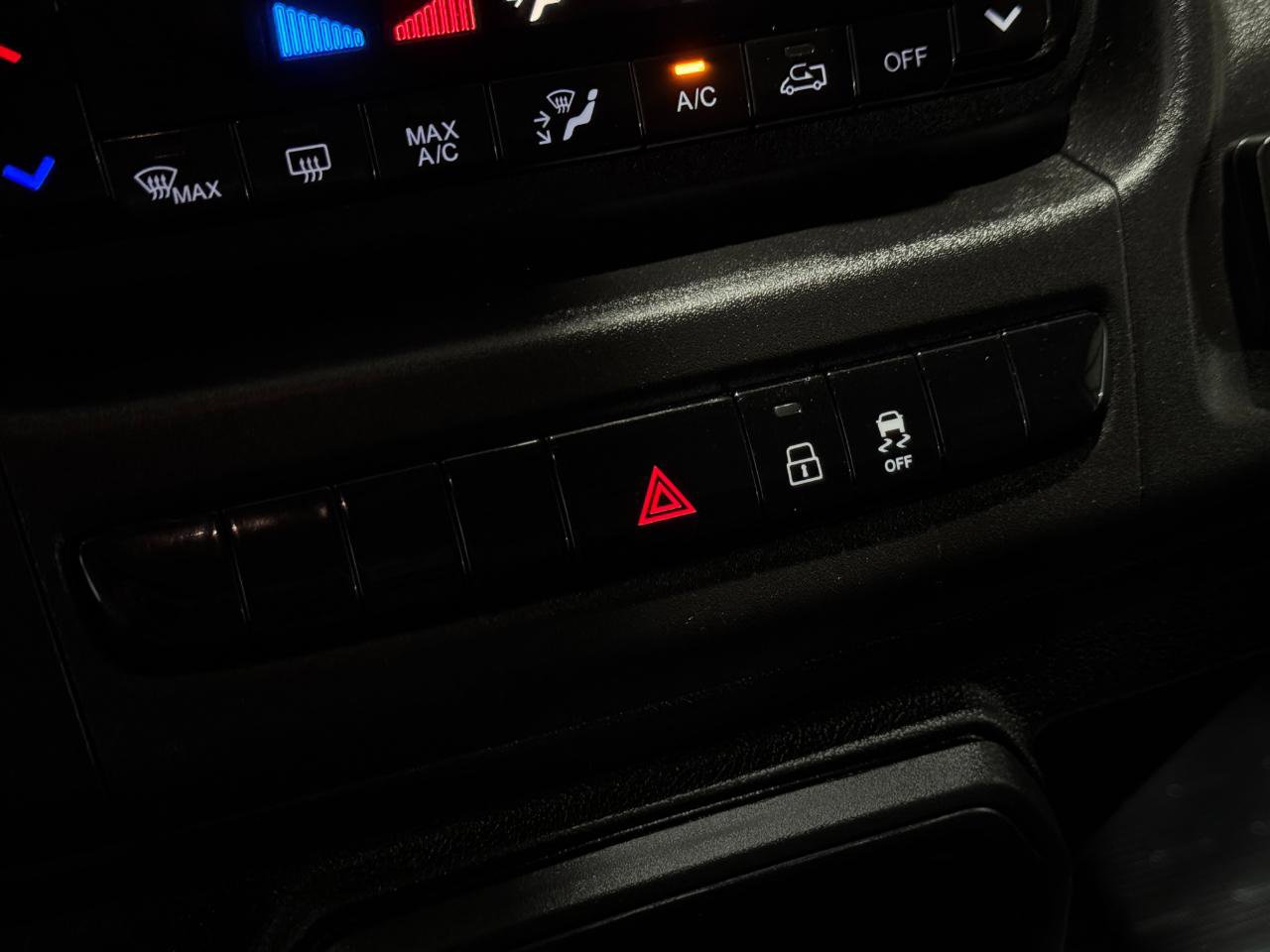 Used 2022 RAM ProMaster 2500 w/ Convenience Group image 25