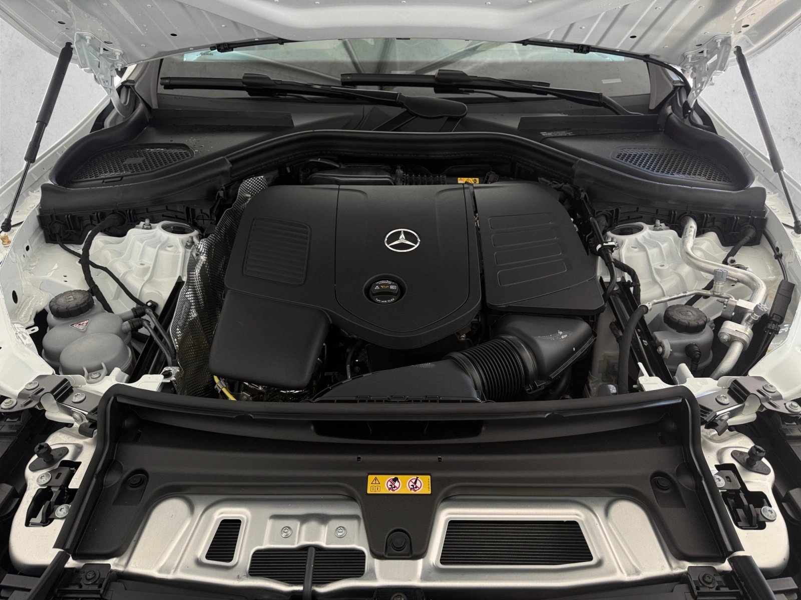 New 2027 Mercedes-Benz GLC 300 4MATIC image 18