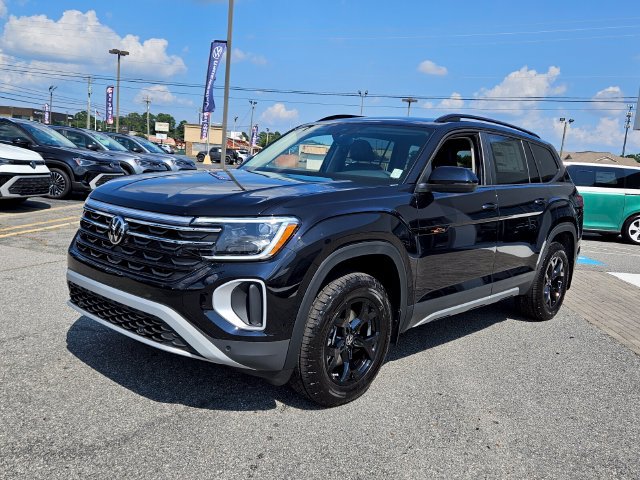 New 2026 Volkswagen Atlas Peak Edition AWD/4WD image 3