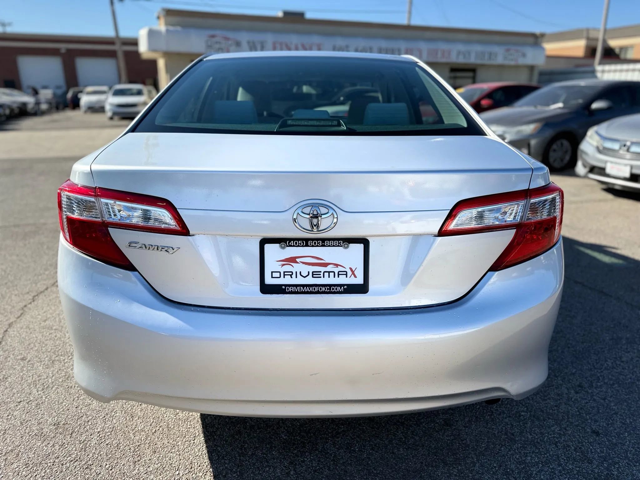 Used 2012 Toyota Camry L FWD image 4