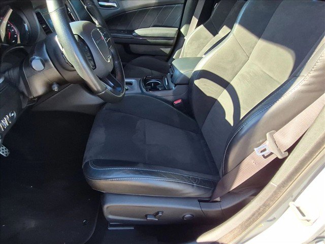 Used 2022 Dodge Charger R/T w/ Plus Group RWD image 15