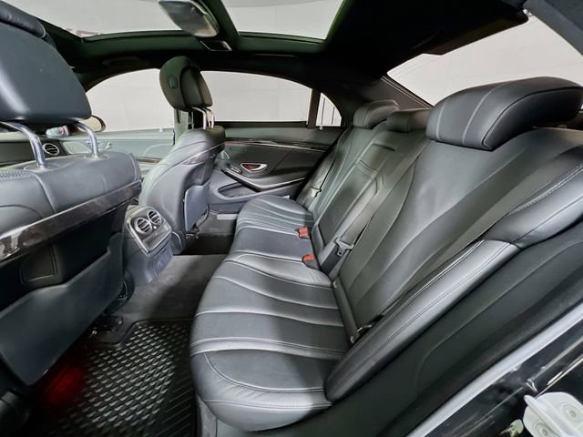 Used 2015 Mercedes-Benz S 550 Sedan image 23