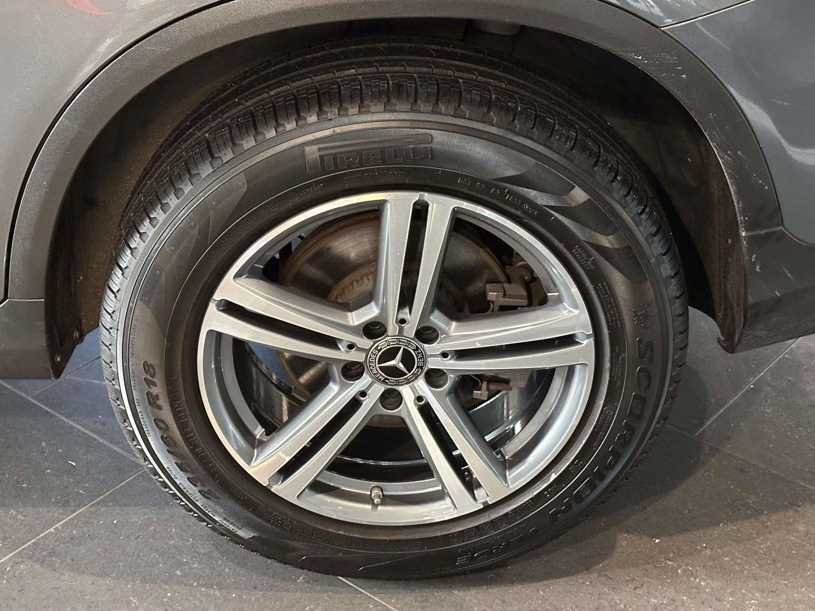 Used 2022 Mercedes-Benz GLC 300 4MATIC image 12