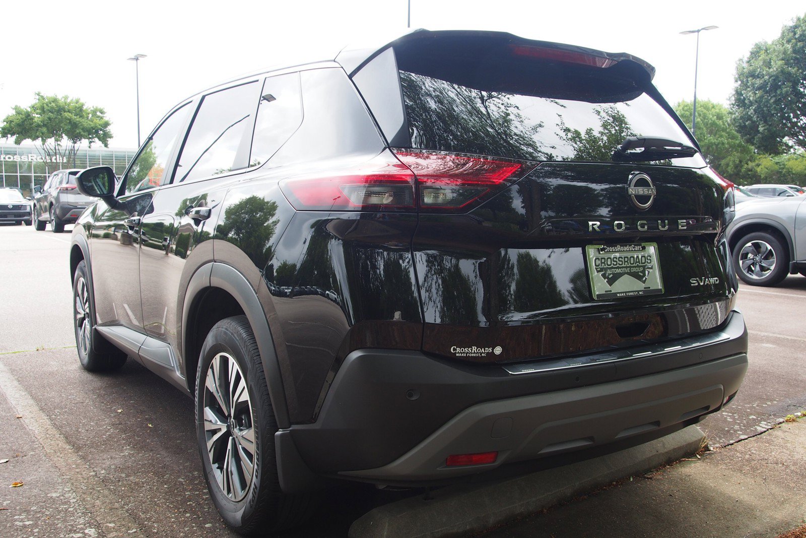 Used 2023 Nissan Rogue SV AWD/4WD image 5