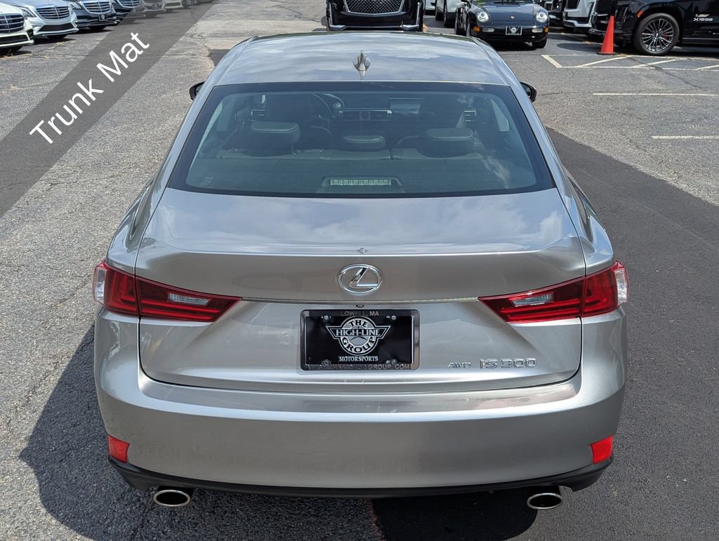 Used 2016 Lexus IS 300 AWD w/ Premium Package image 9