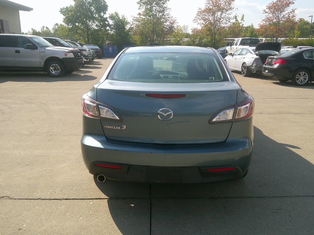 Used 2010 MAZDA MAZDA3 i Touring image 5