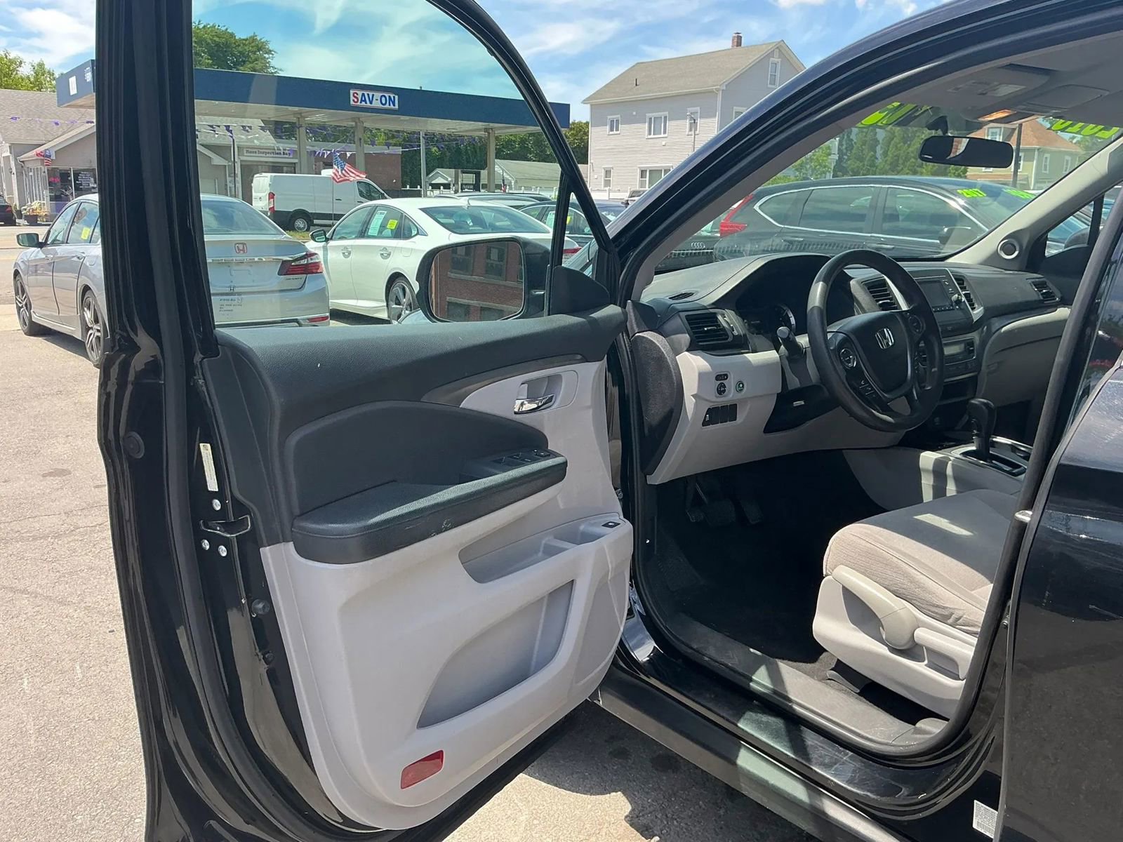 Used 2016 Honda Pilot LX image 5