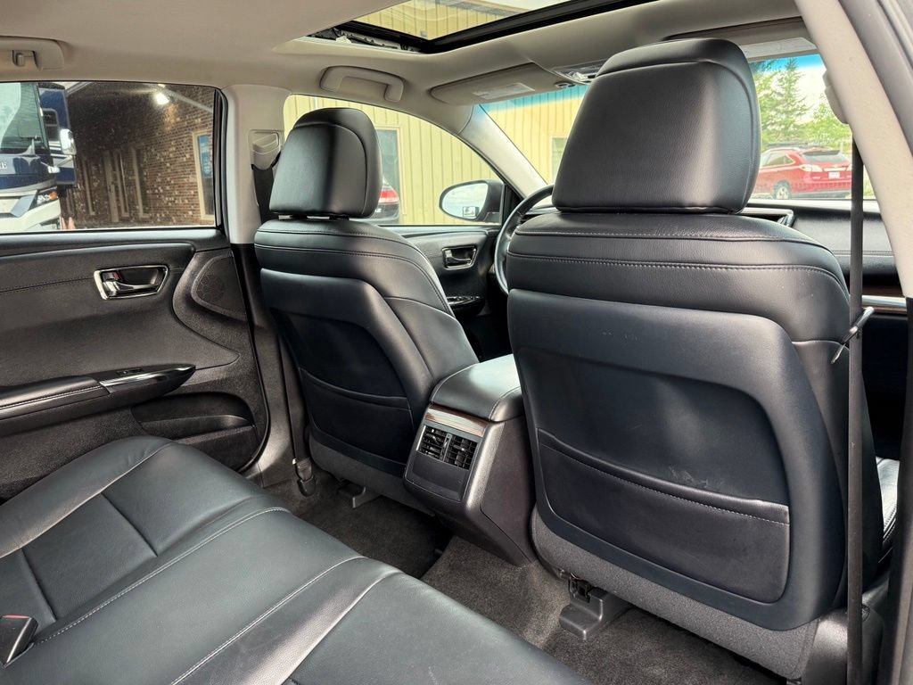 Used 2015 Toyota Avalon XLE Premium FWD image 16