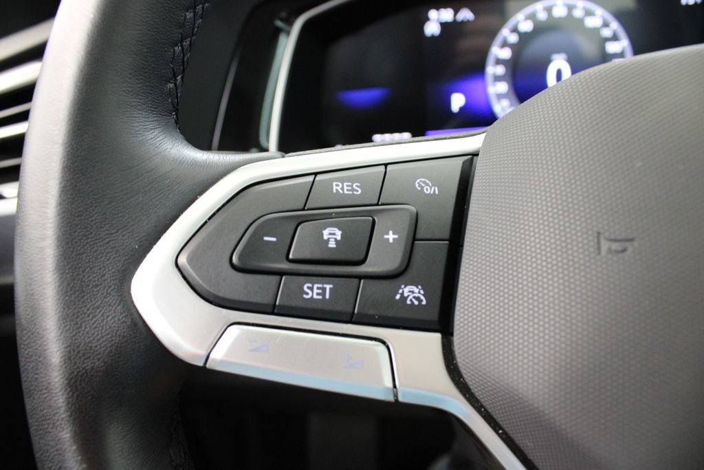 Used 2024 Volkswagen Jetta SE FWD image 27